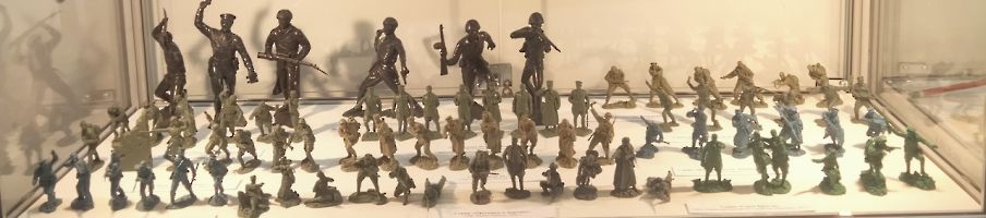 Выставка игрушечных солдатиков в честь 78-й годовщины Великой Победы